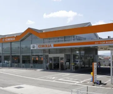 トヨタカローラ広島株式会社_東広島支店_店舗外観