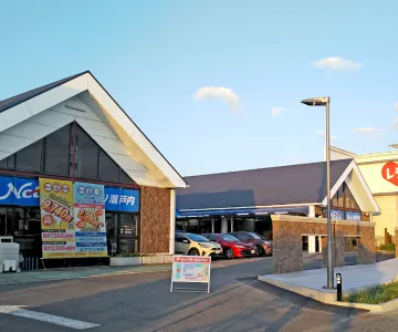 ネッツトヨタ瀬戸内株式会社_R11松山店_店舗外観