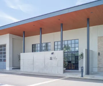 ネッツトヨタ富山株式会社_U-CAR高岡店_外観